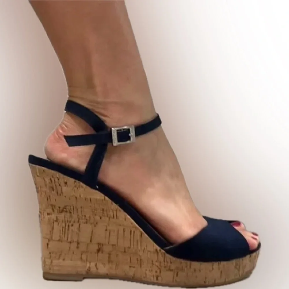 Charles by Charles David Navy Wedge Sandals - Picture 1 of 14